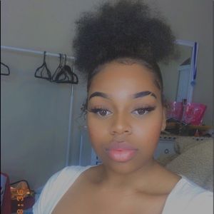 Meet your Posher, Mariah